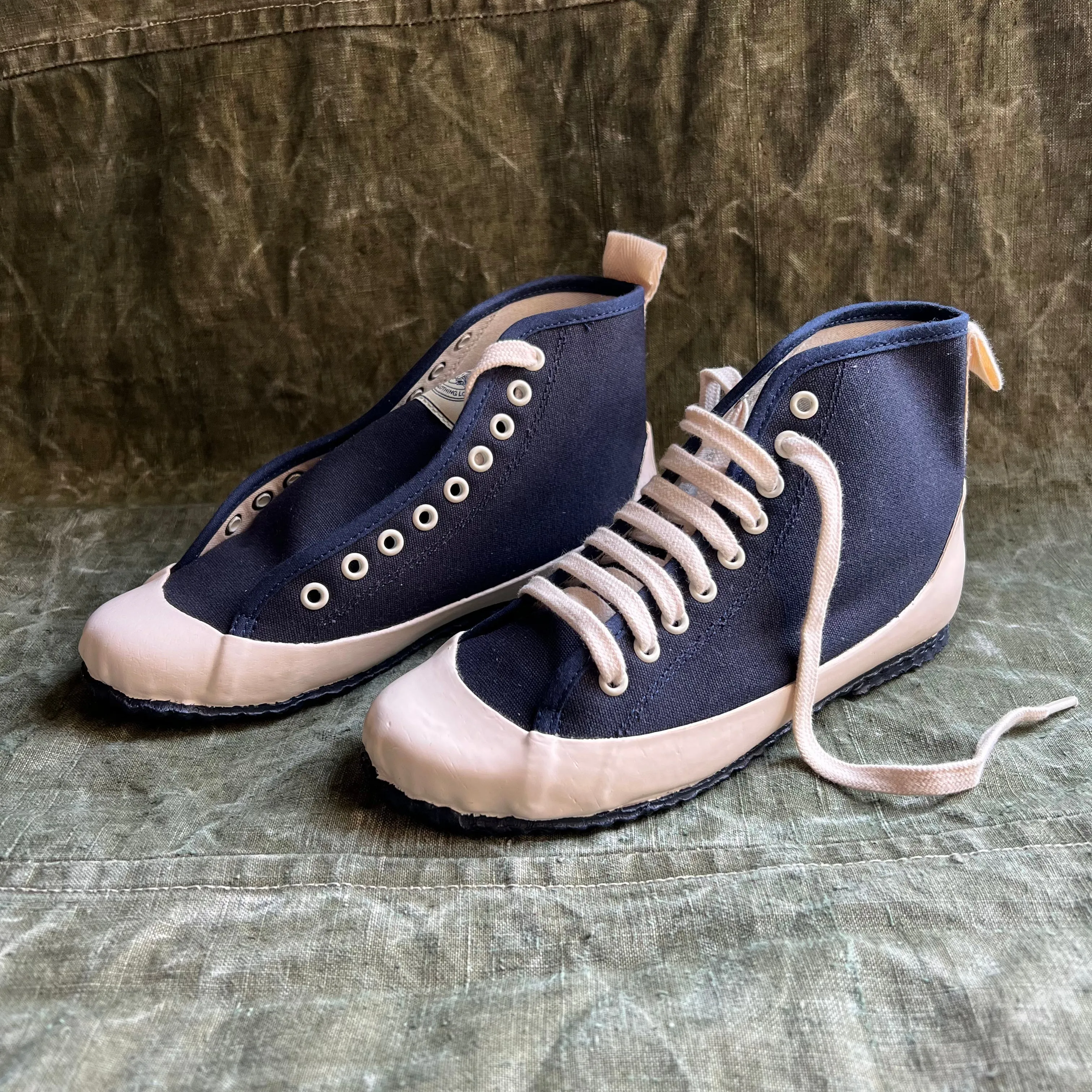 ARCHIVE SALE - MARINE TYPE 2 HI-TOP, NAVY/ECRU (size 37 only)