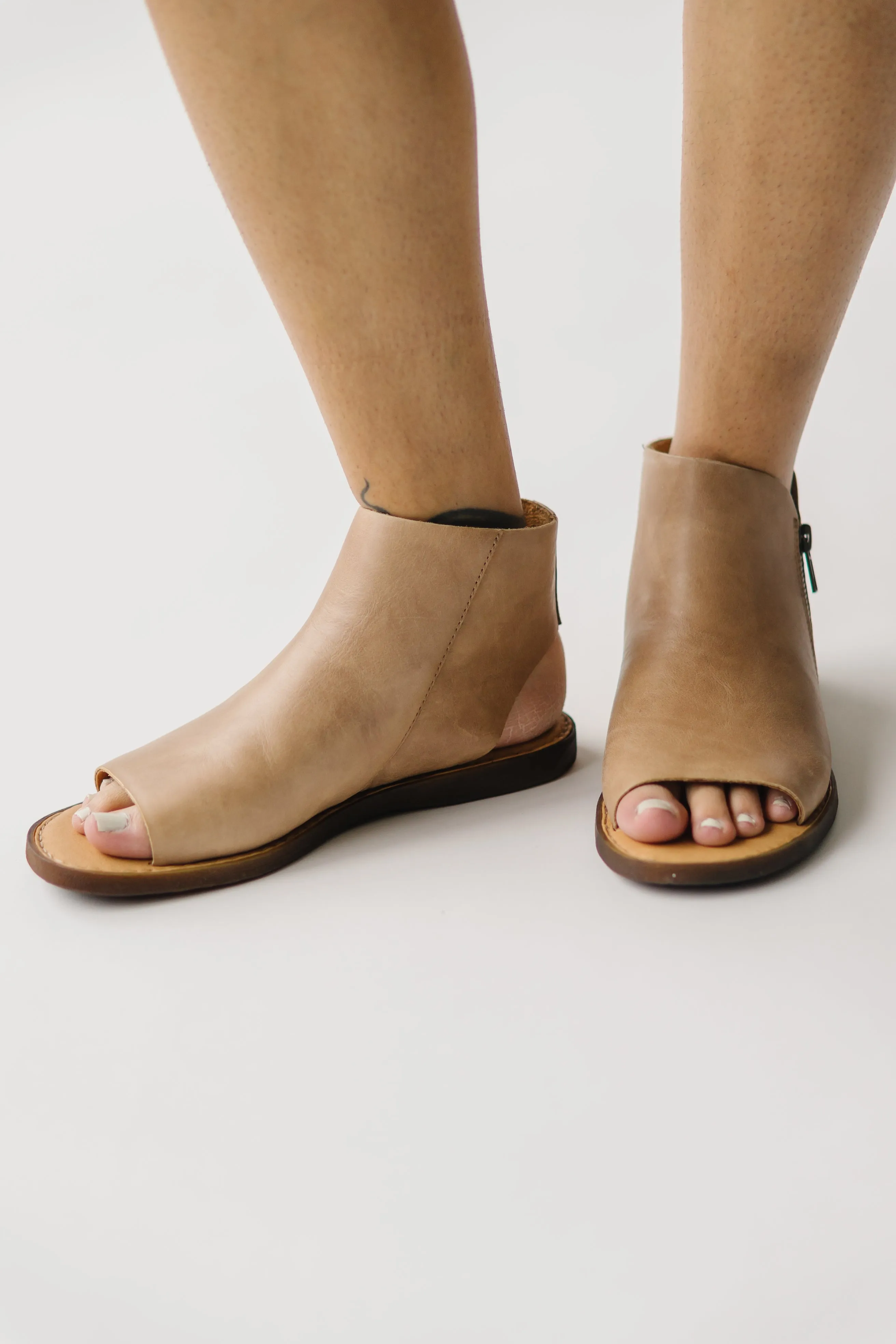 Born: Hazle Sandal in Natural