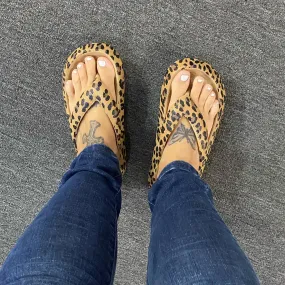 RESTOCK- Comfy Leopard Flips