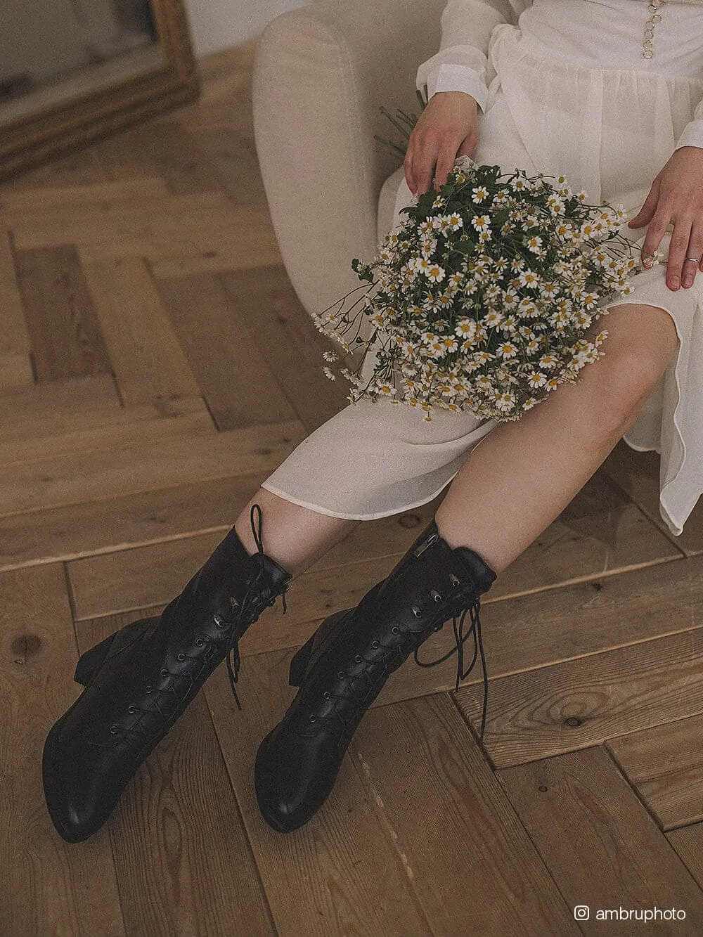 Vintage Lace-up Mid-Calf Boots