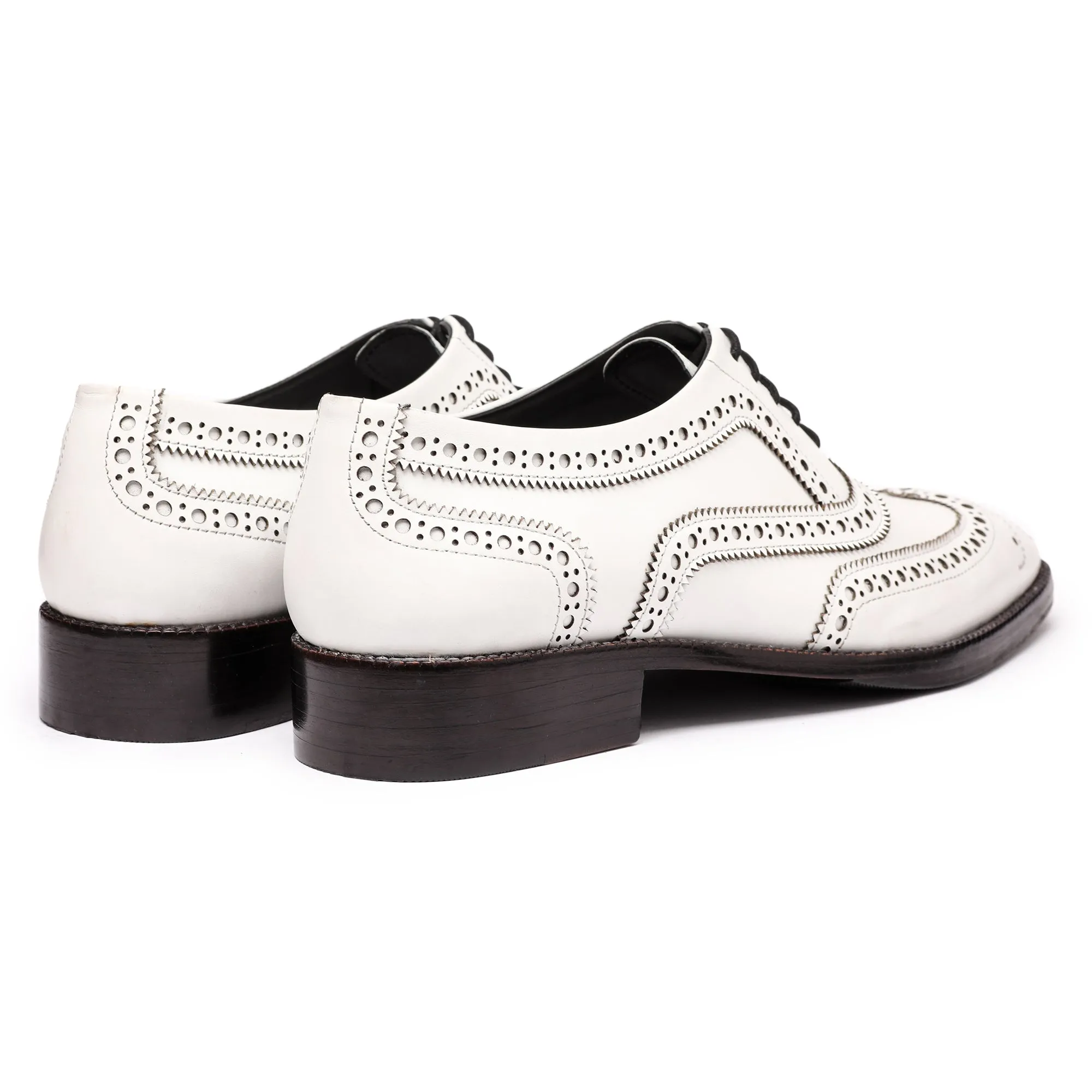 Wingtip Brogue Oxford- White