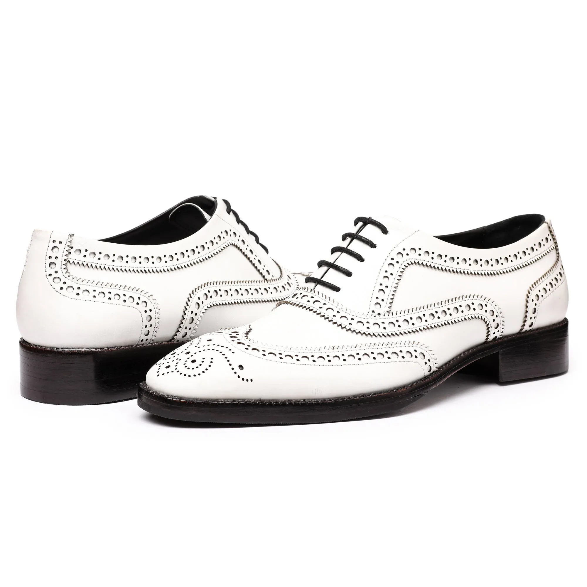 Wingtip Brogue Oxford- White